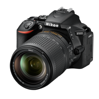 Nikon D5600 Kit 18-140 VR